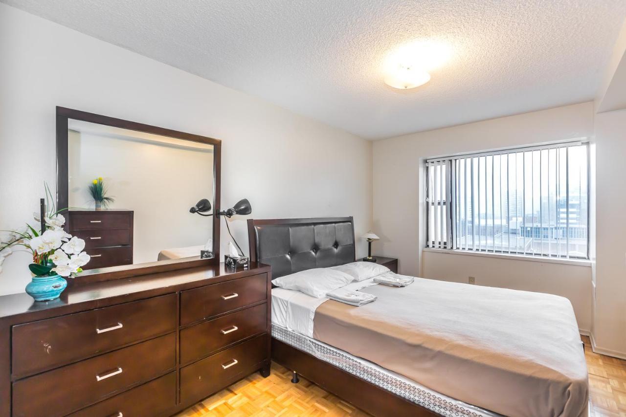 Appartamento Toronto Furnished Living-Gerard Esterno foto