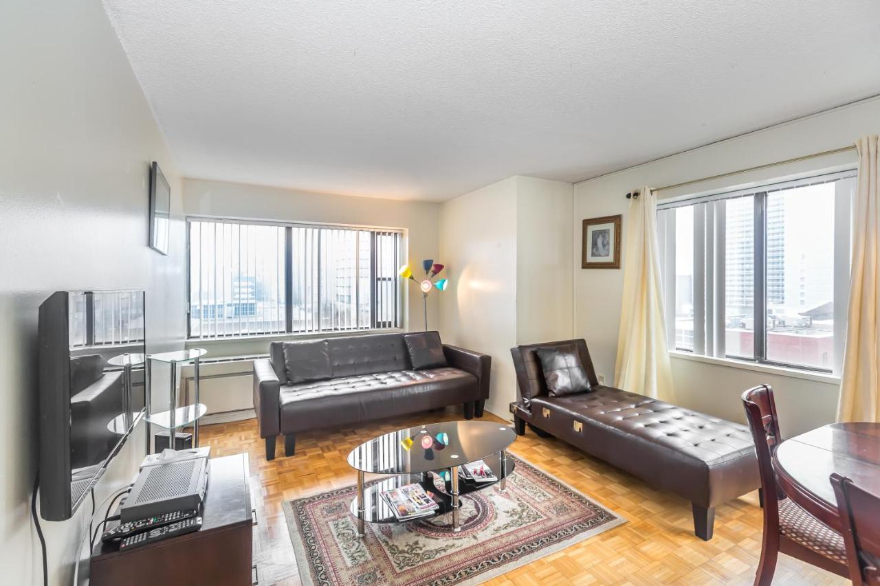 Appartamento Toronto Furnished Living-Gerard Esterno foto