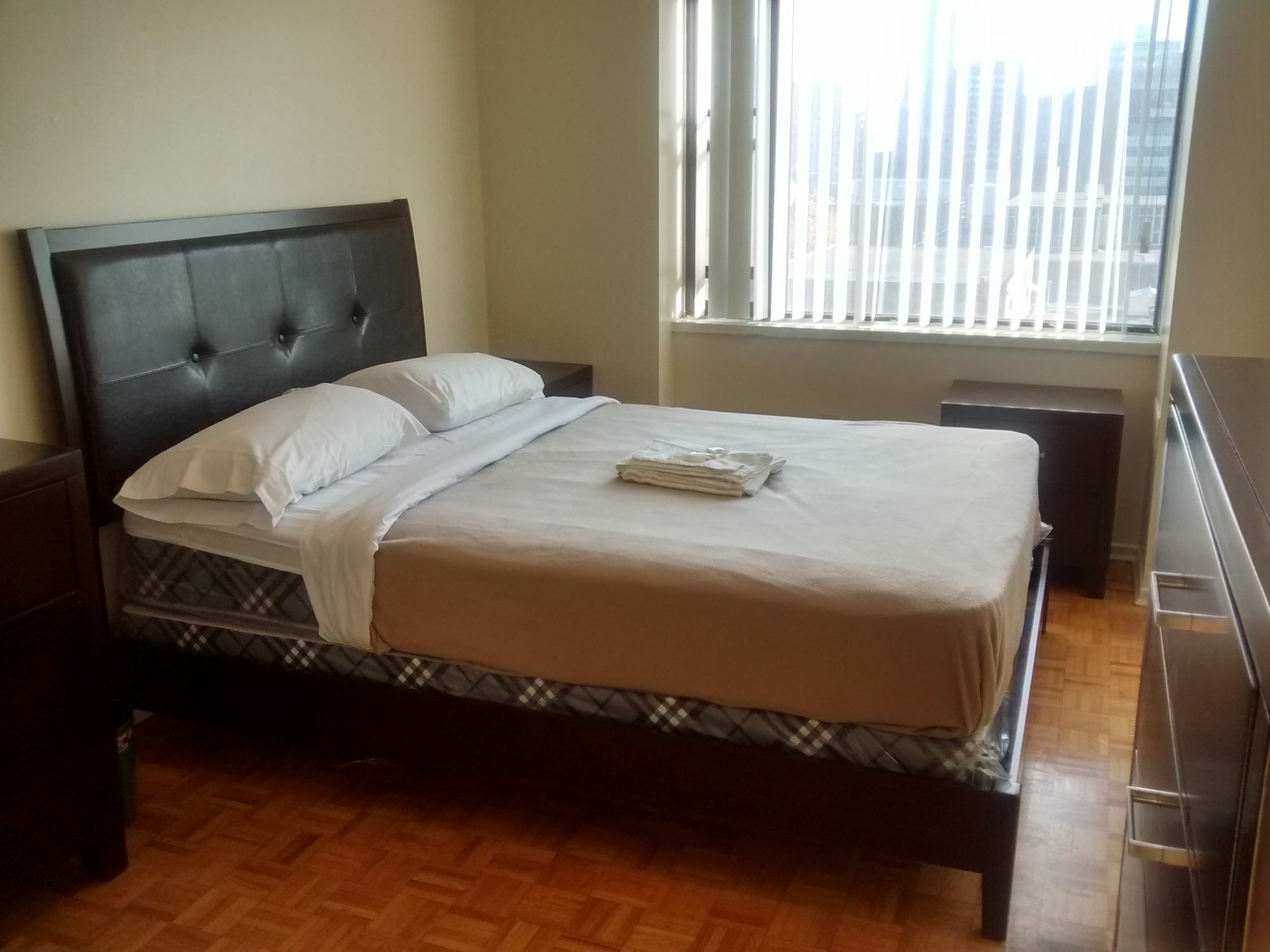Appartamento Toronto Furnished Living-Gerard Esterno foto