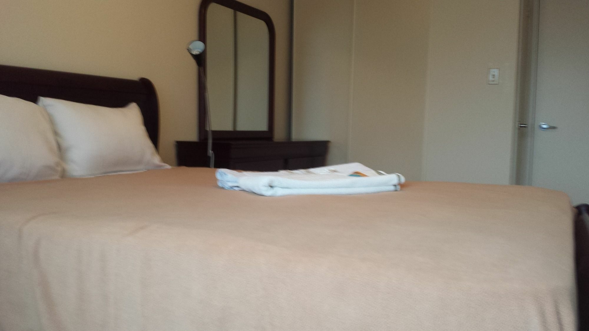 Appartamento Toronto Furnished Living-Gerard Esterno foto